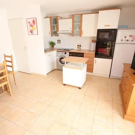 Villa Jolie Maison De Climatisee, Wifi, 2 Terrasse Parking Privatif Plein Sud Dans Securisee Avec Piscine Commune 800 M De La Lrcs138