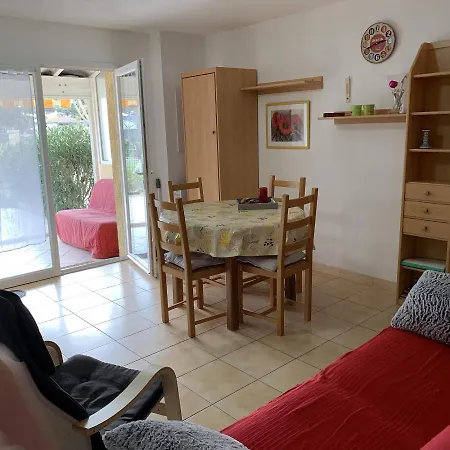 Jolie Maison De Climatisee, Wifi, 2 Terrasse Parking Privatif Plein Sud Dans Securisee Avec Piscine Commune 800 M De La Lrcs138 Villa