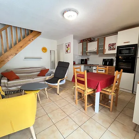 Jolie Maison De Climatisee, Wifi, 2 Terrasse Parking Privatif Plein Sud Dans Securisee Avec Piscine Commune 800 M De La Lrcs138 *