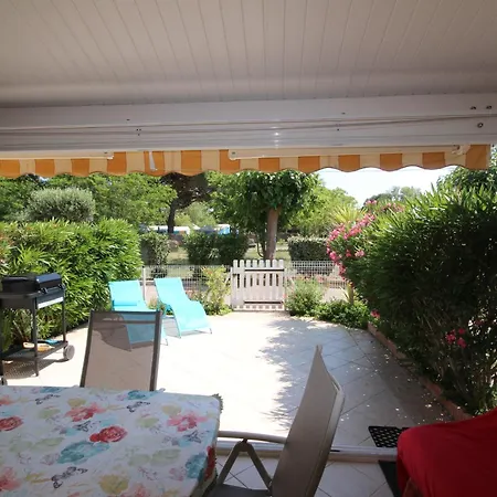 Jolie Maison De Climatisee, Wifi, 2 Terrasse Parking Privatif Plein Sud Dans Securisee Avec Piscine Commune 800 M De La Lrcs138 Vila *